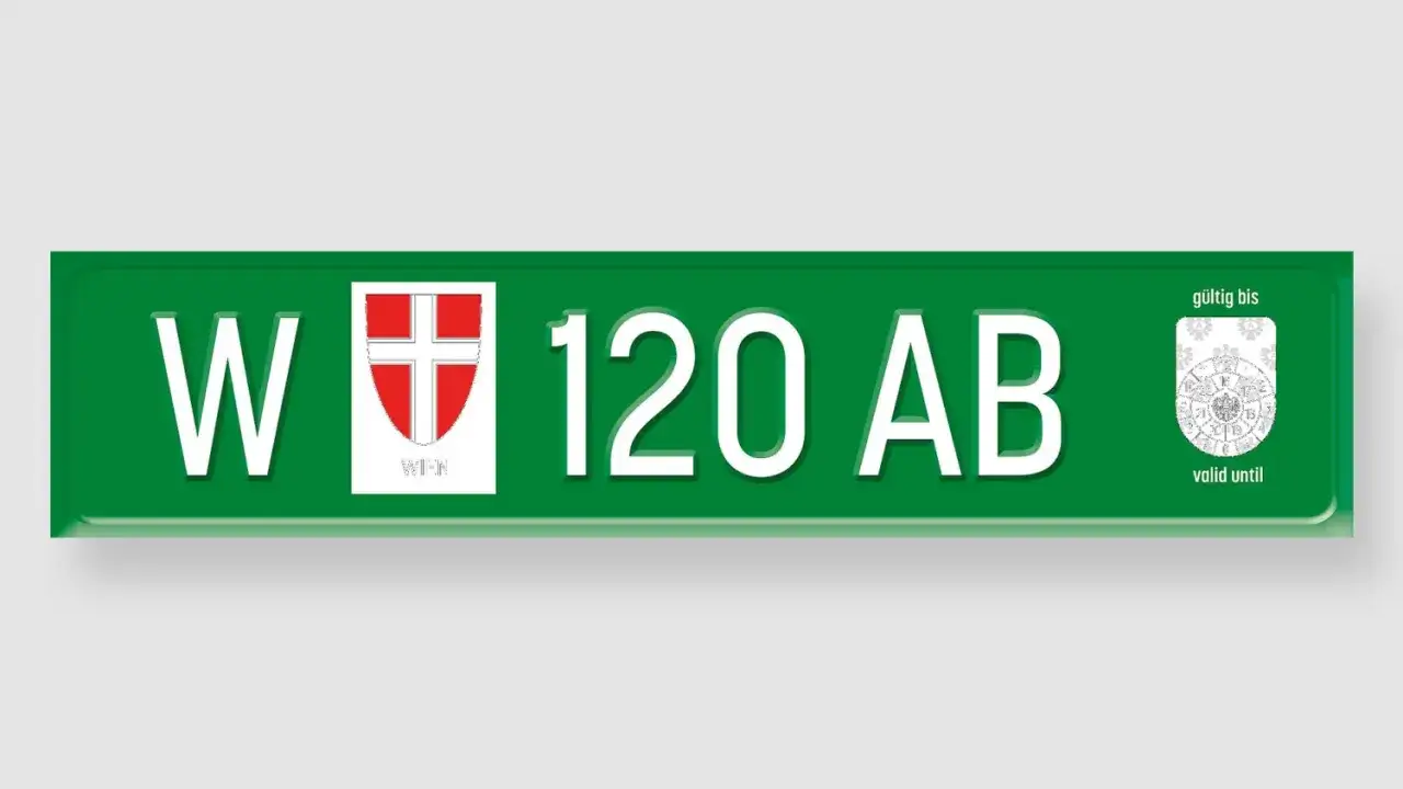 Gr&uuml;nes Kennzeichen mit 