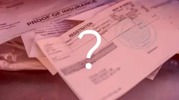 Fragezeichen über Dokumenten wie "Proof of Insurance" und "Registration". Ist eine auto anmelden ohne zulassungsbescheinigung teil 1 möglich?